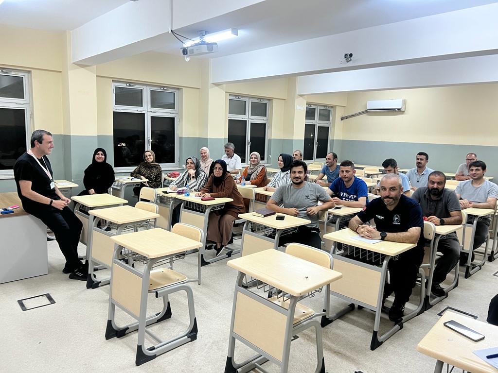 Türk Personele İngilizce Dil Kursu Eğitimi Verilmeye Başlanmıştır
